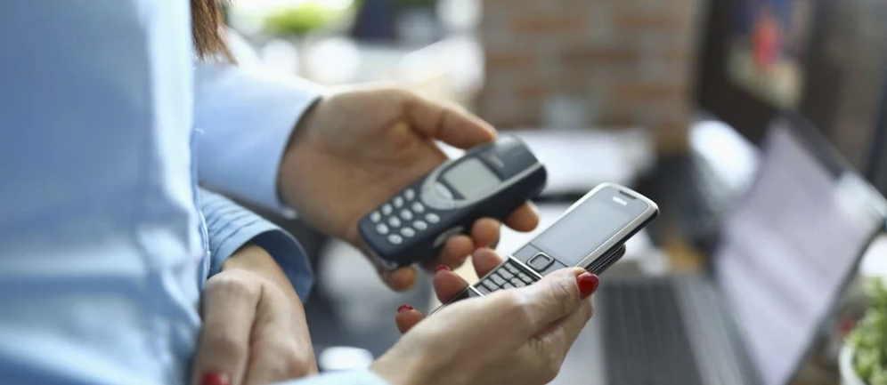Sin categoría - Dumbphones: desconexión consciente para profesionales Dumbphones: desconexión consciente para profesionales - Sin categoría - junio